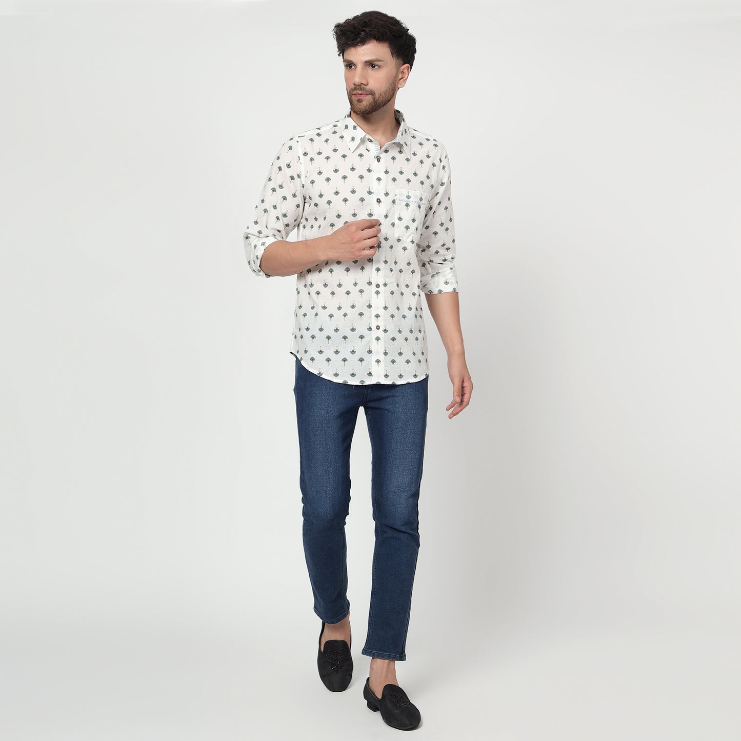 white Cotton printed full sleeves shirt