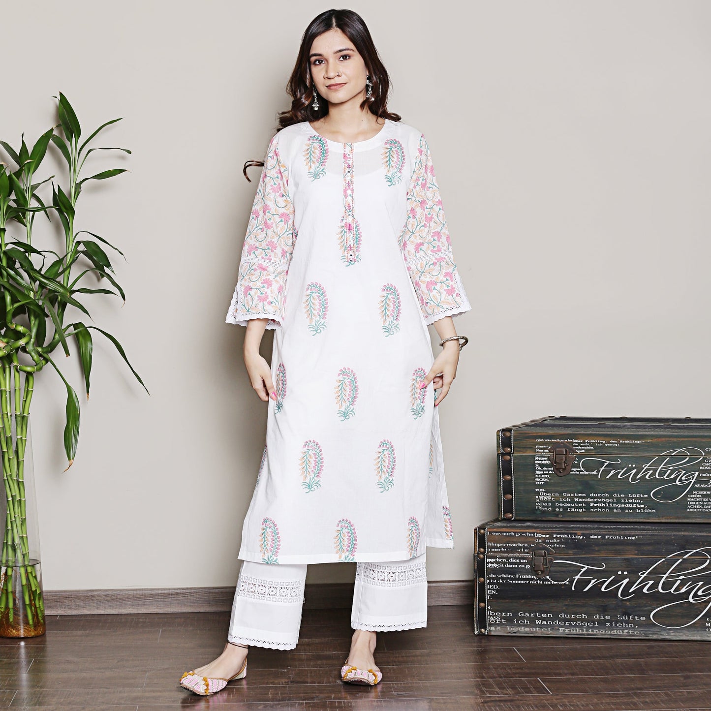 Mix-n-Match White-Pink Mughal Print Kurta Set