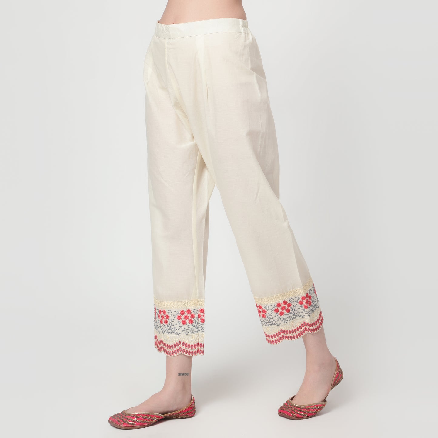 Pink kurta with zari line detailing