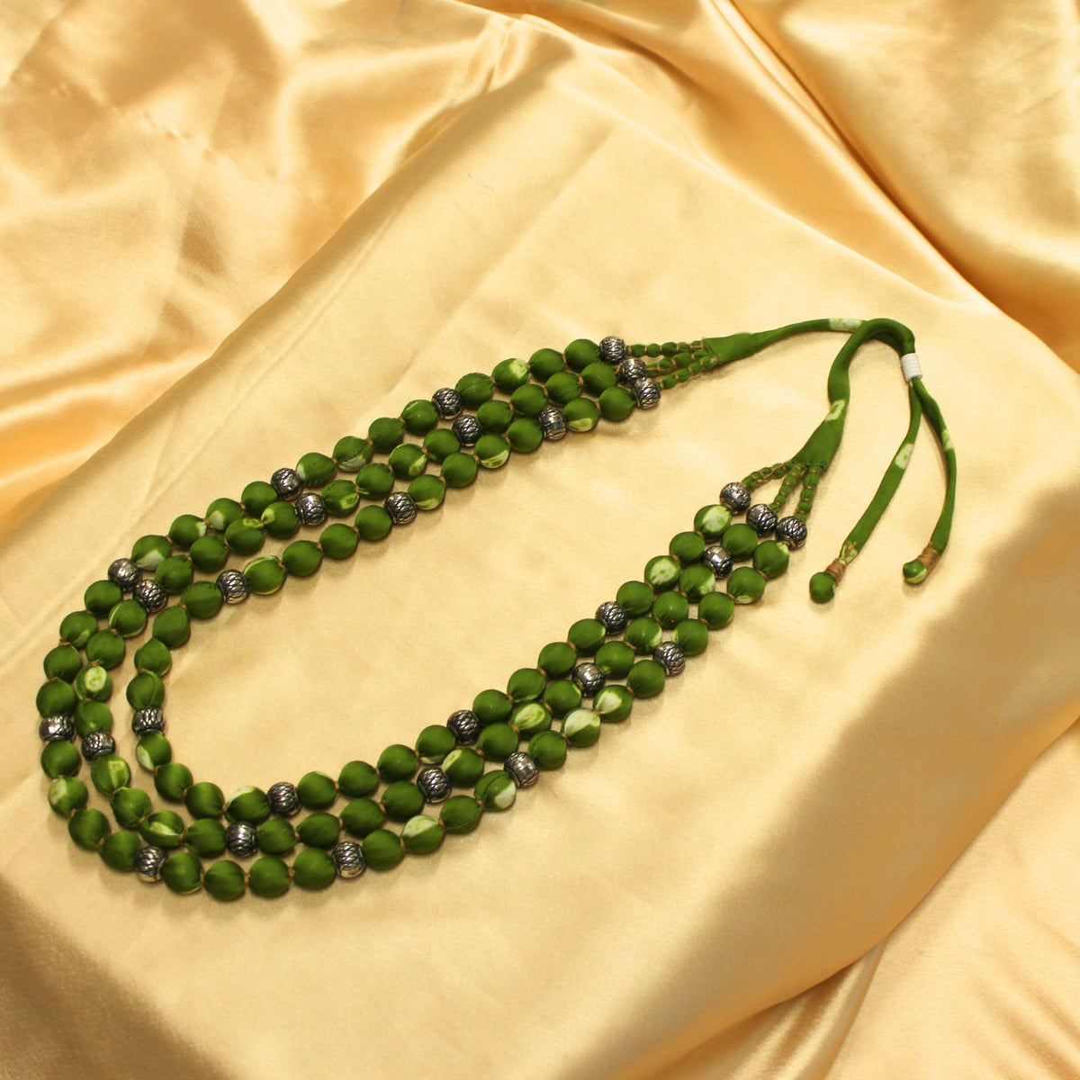 3 layered fabric beaded necklace in bandhani