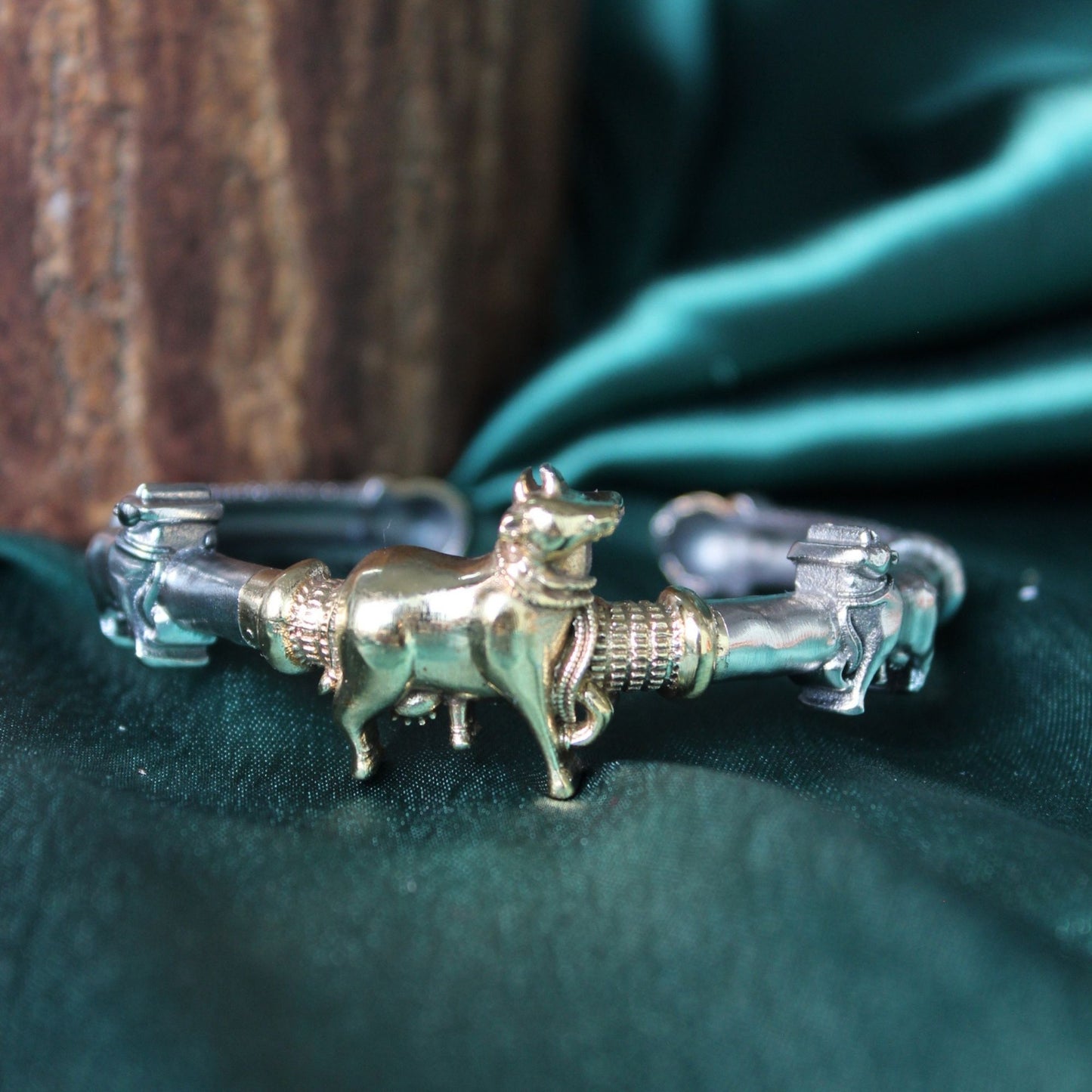 Nandi oxidised silver bangle