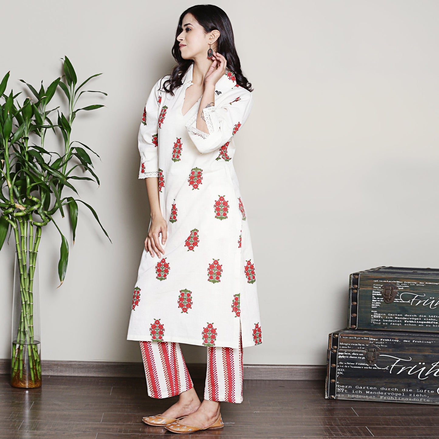 Printed off-white collared A-line kurta