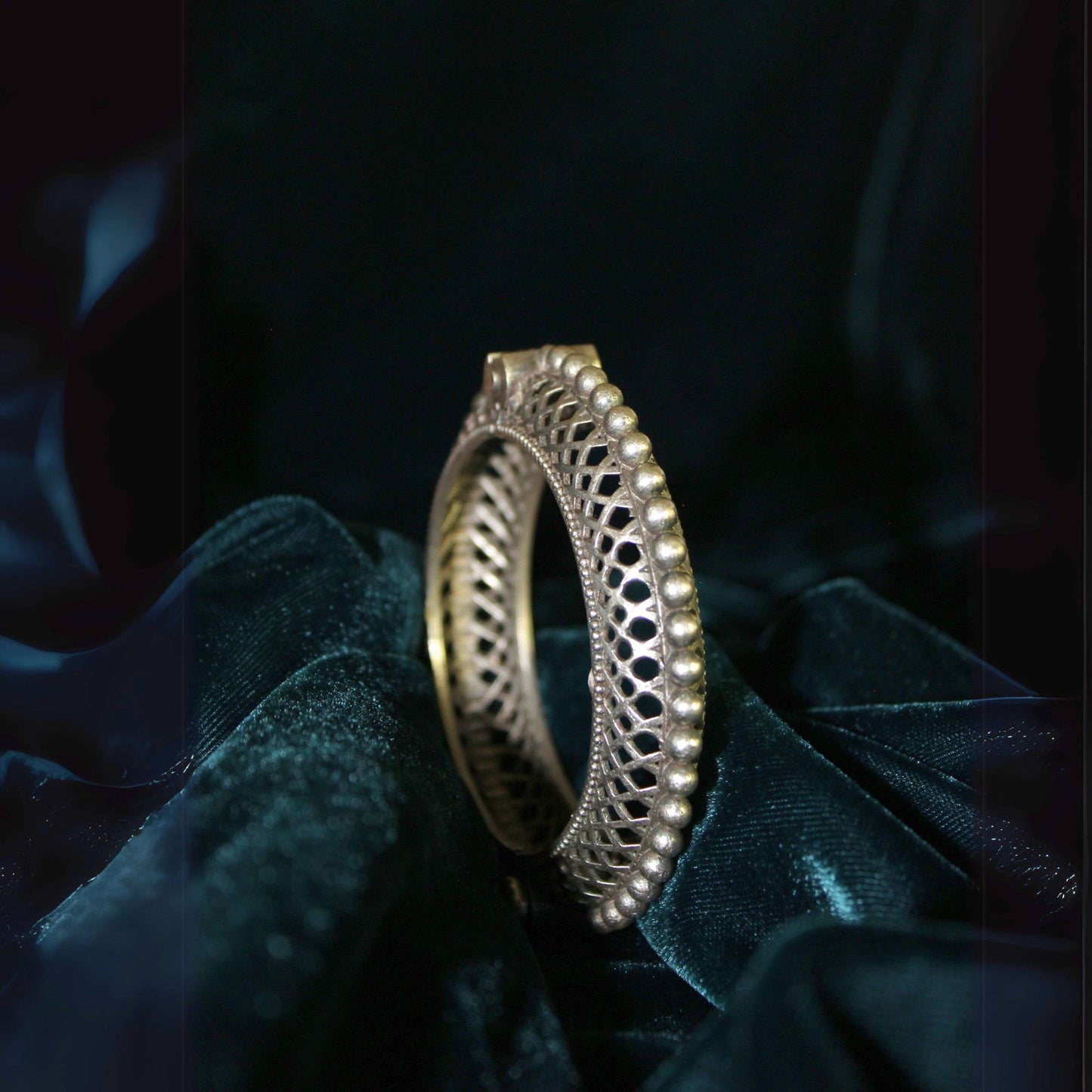 Silva Sutra intricate lattice bangle