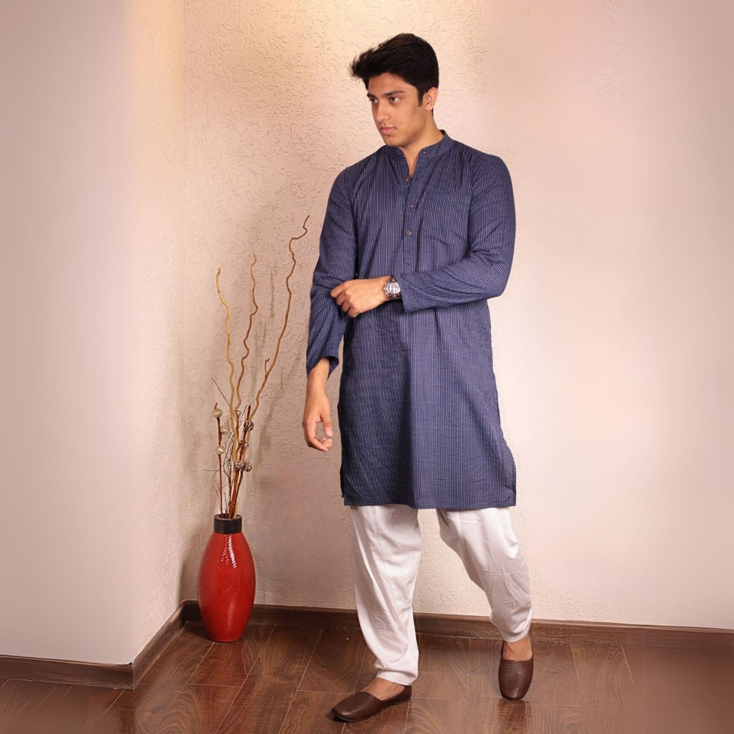 Blue kantha textured band collar kurta