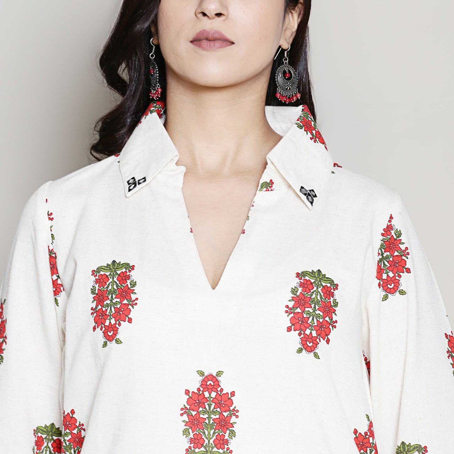 Printed off-white collared A-line kurta