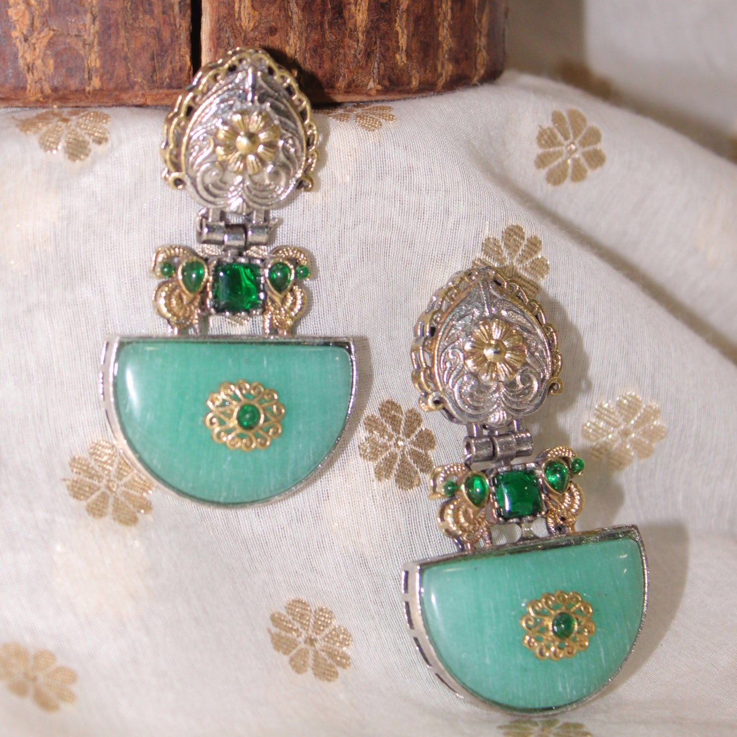Silva Sutra Green Stone Crescents