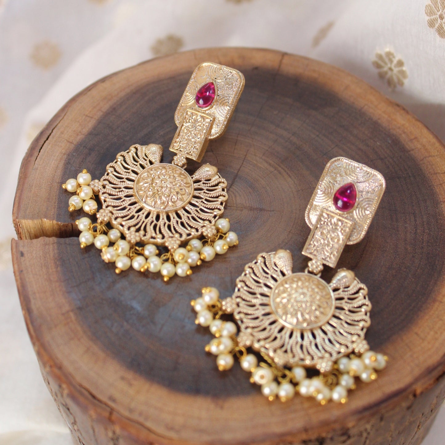 Silva Sutra Golden Floral Pearl earrings