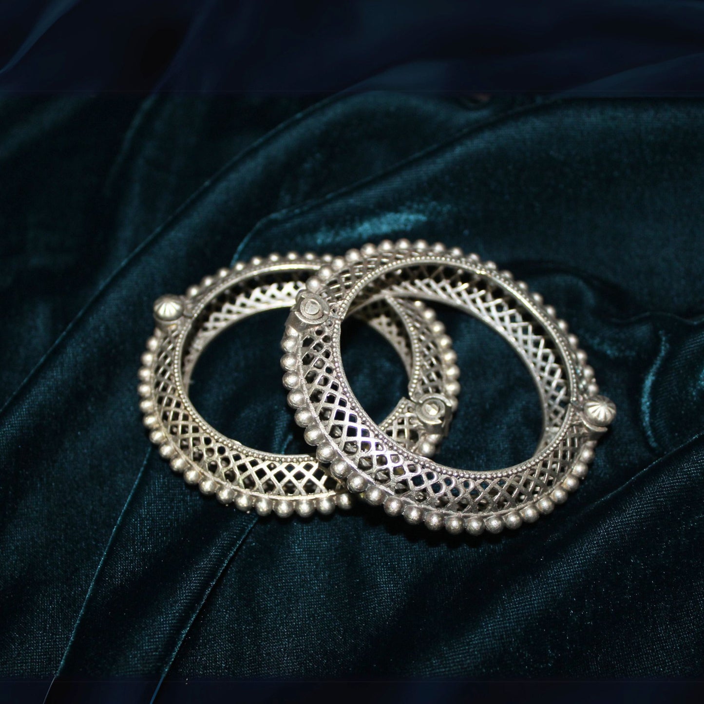 Silva Sutra intricate lattice bangle