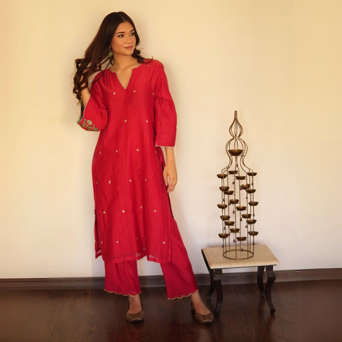 Red chanderi hand embroidered kurta set with organza dupatta