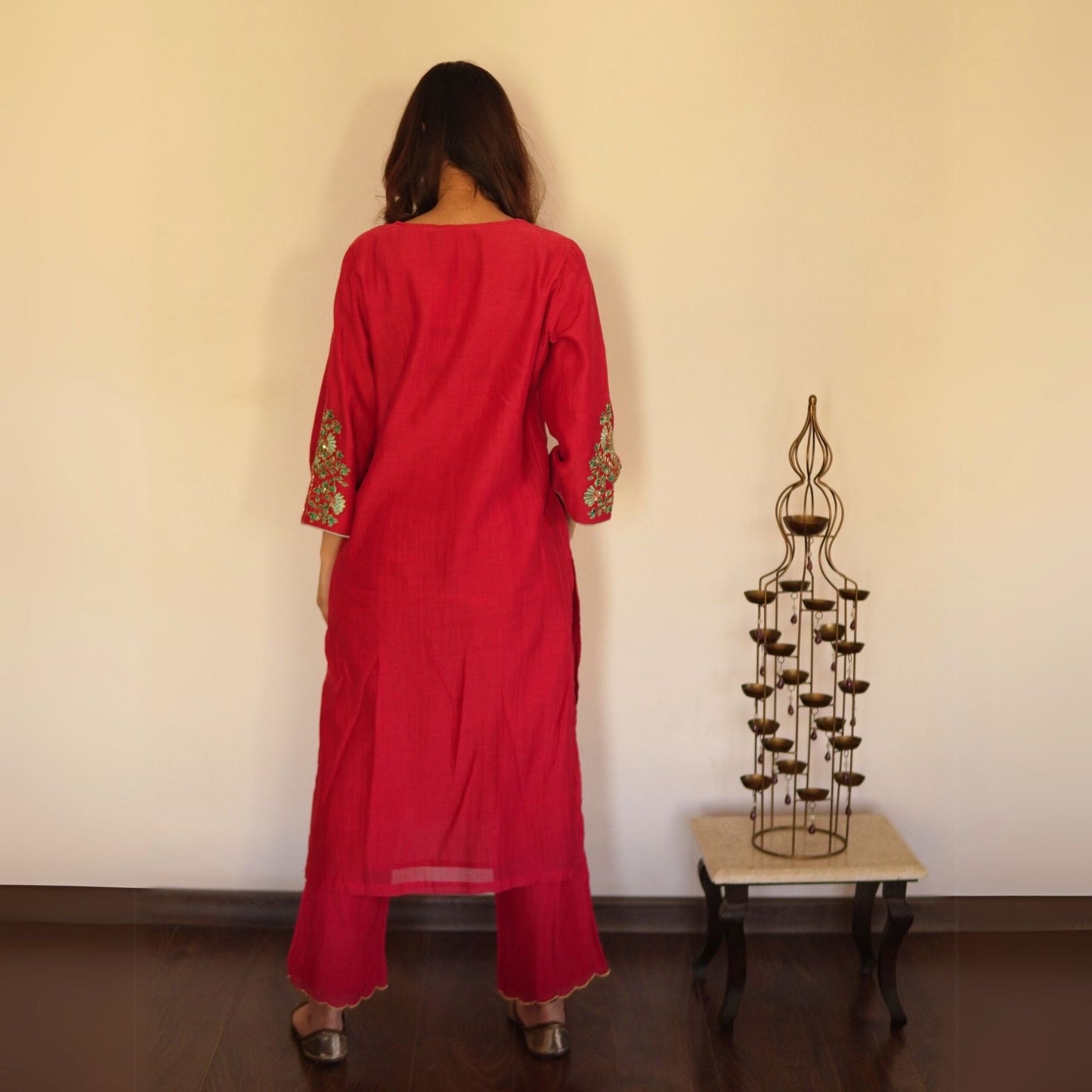 Red chanderi hand embroidered kurta set with organza dupatta