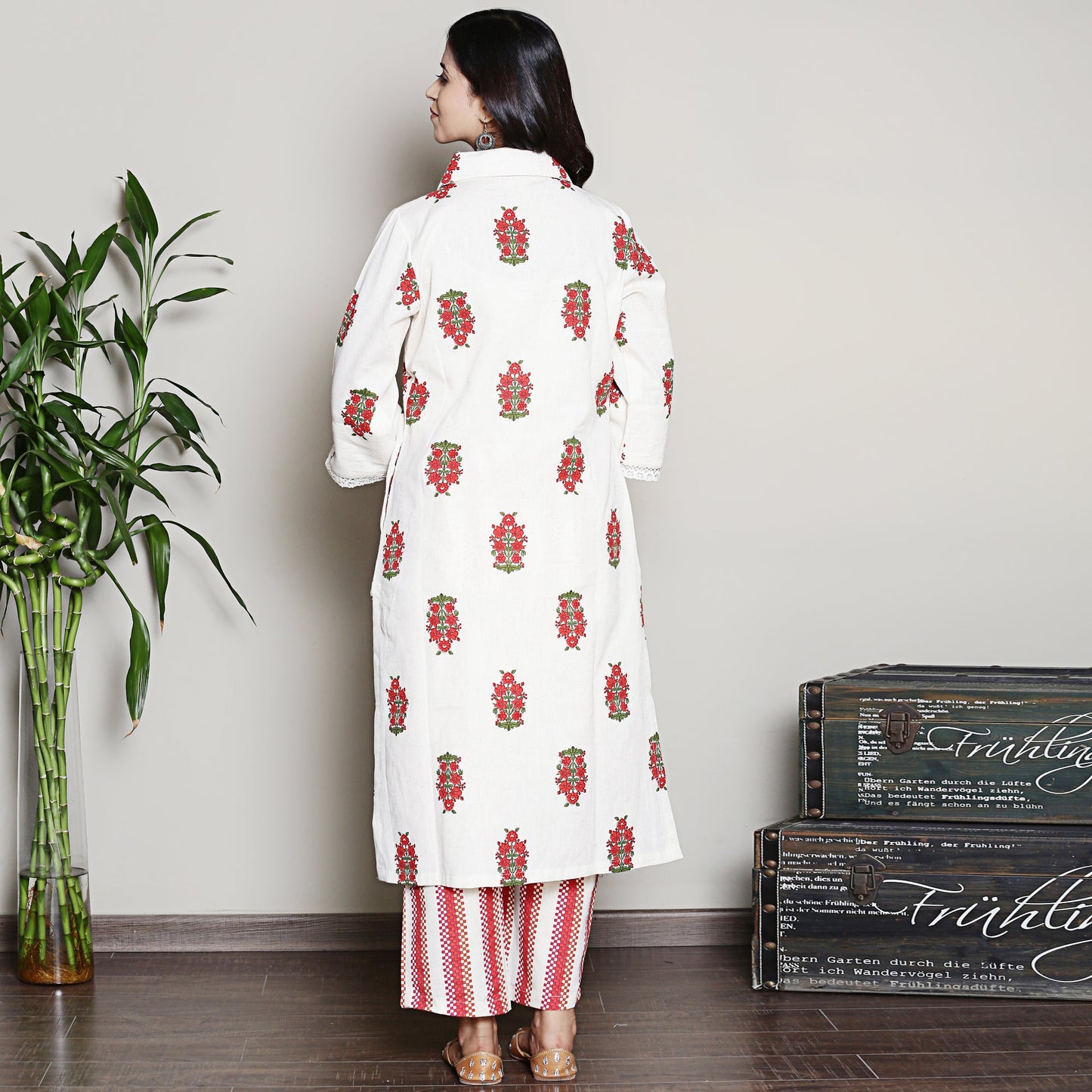 Printed off-white collared A-line kurta