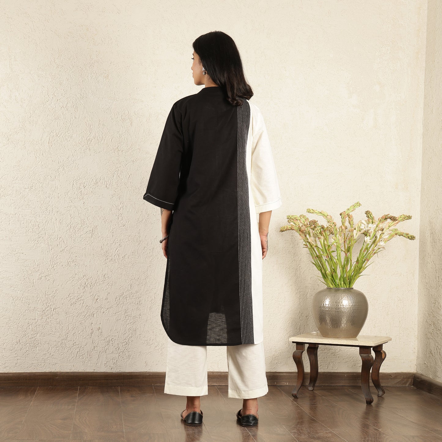 Black & white doriwork kurta