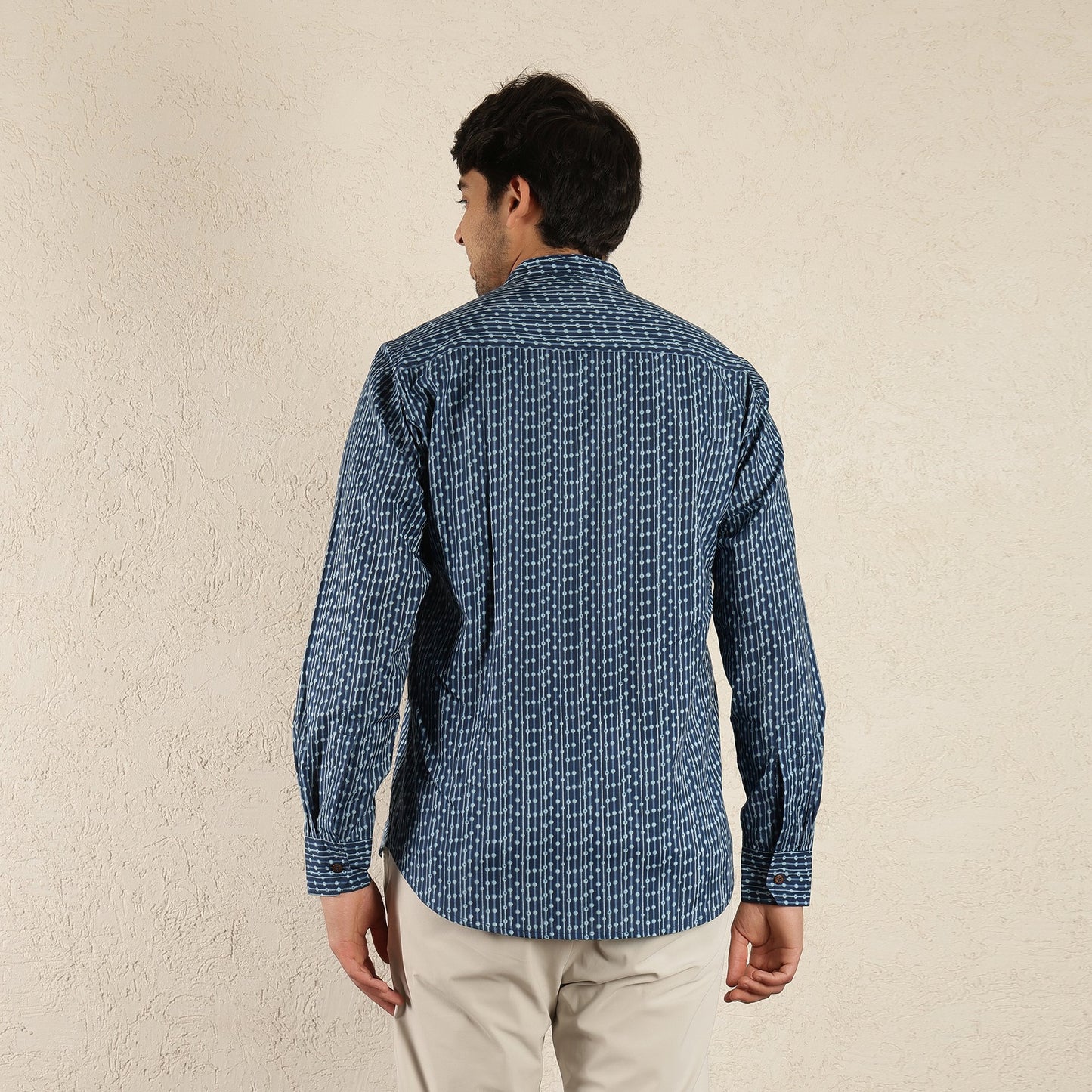 Indigo Band collared Men's printed shirt with full sleeves
