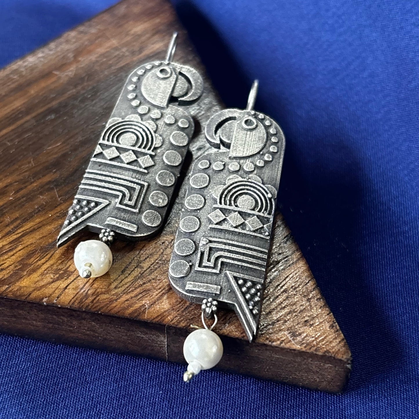 Silva Sutra Parrot Earrings