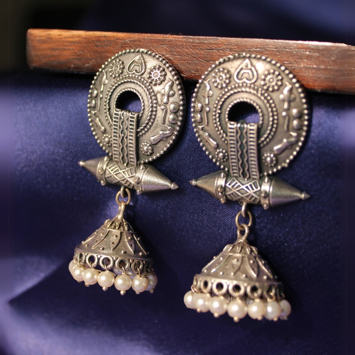Silva Sutra Tribal Jhumka Pearls