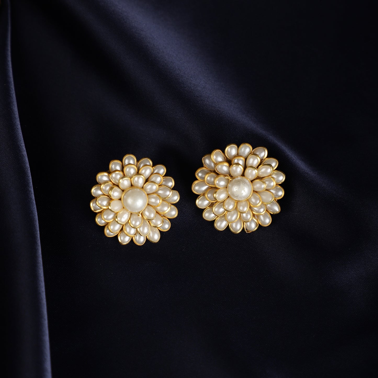 White Daisy Bloom Studs