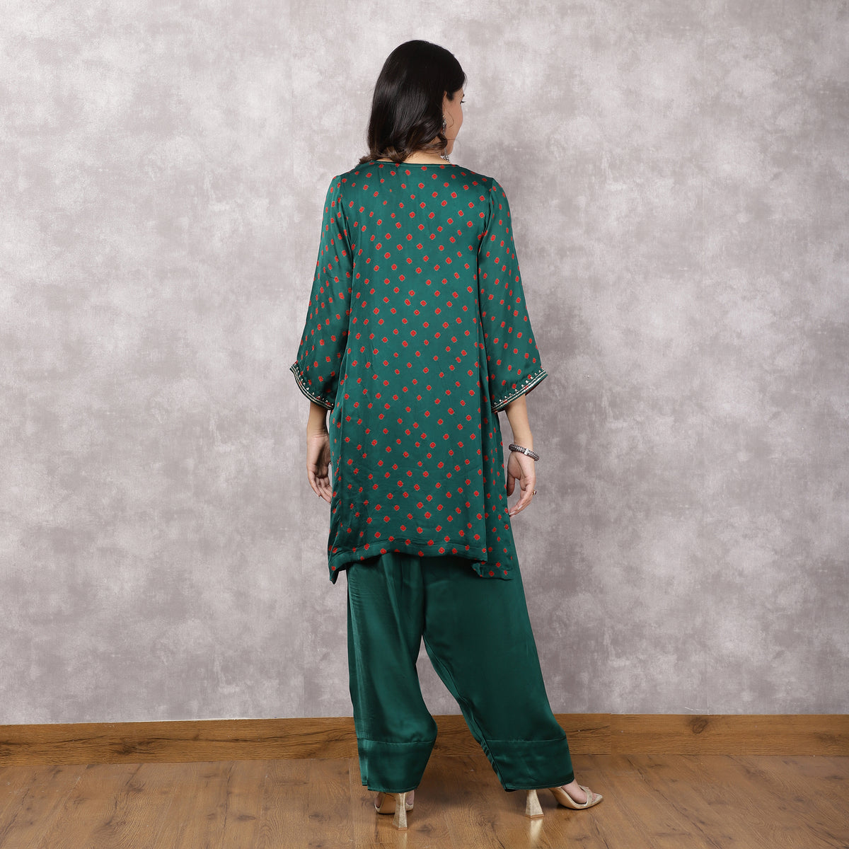 Green Bandhani Suit Set with Hand Embroidered Yoke