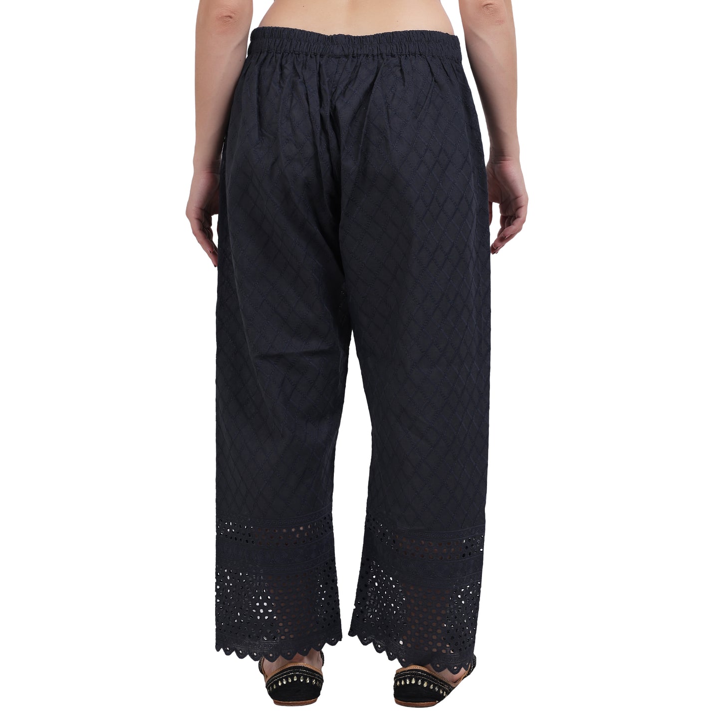 Cotton ankle pants in cutwork fabric