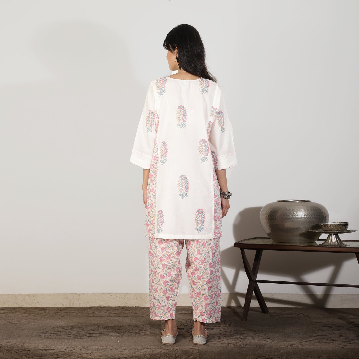 Pink Mughal printed Kurta set with Salwar and mirrorwork