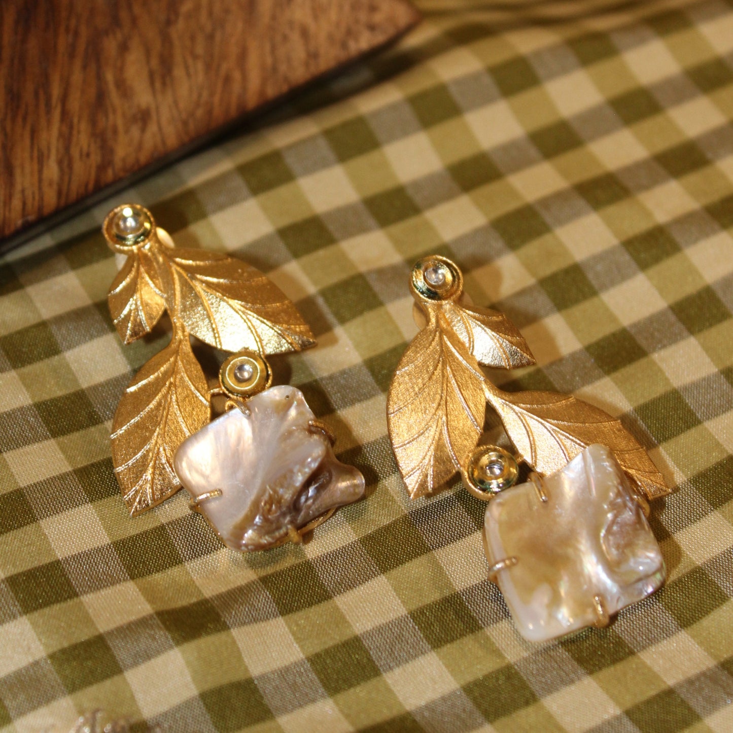 Golden leaf earrings