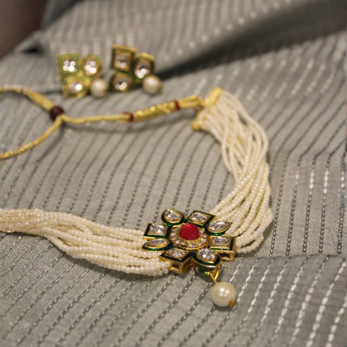 Pearl Choker Necklace Set