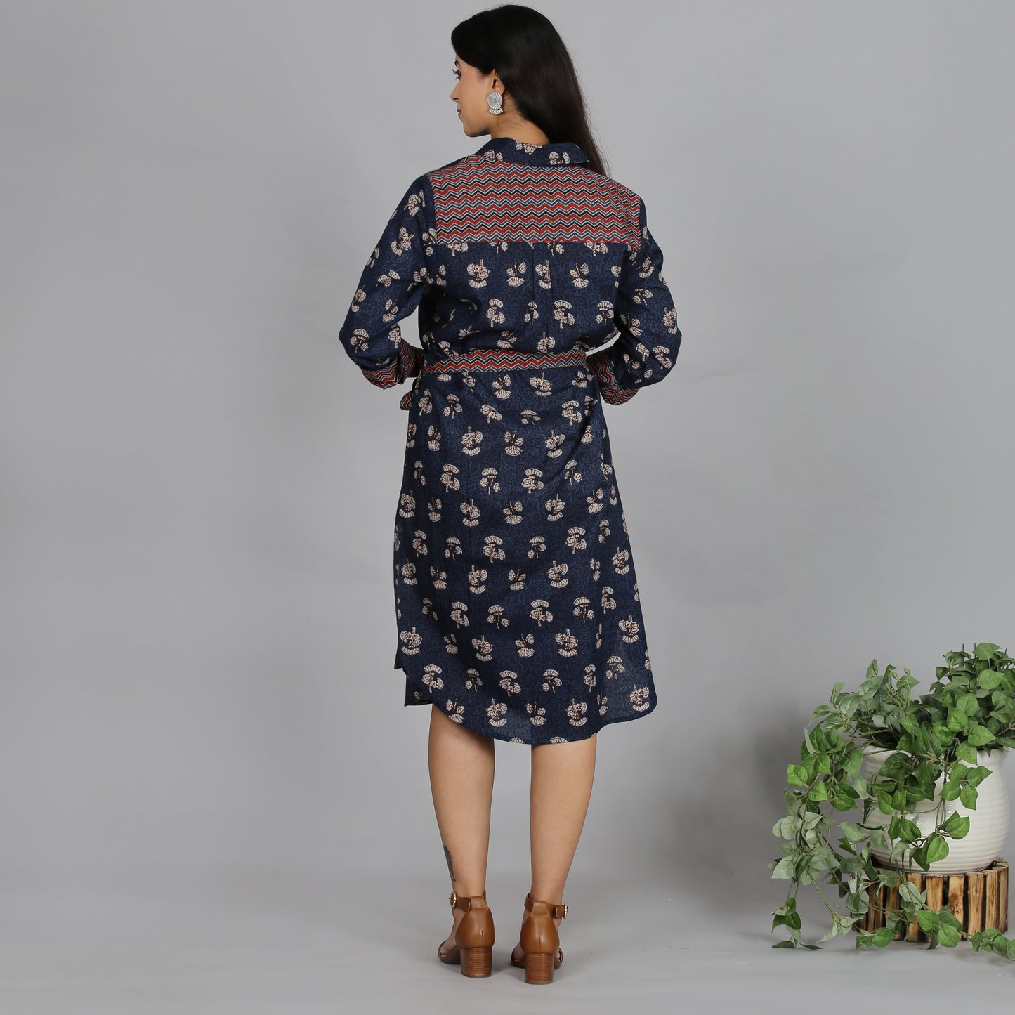 Blue printed cotton shirt dress with a belt