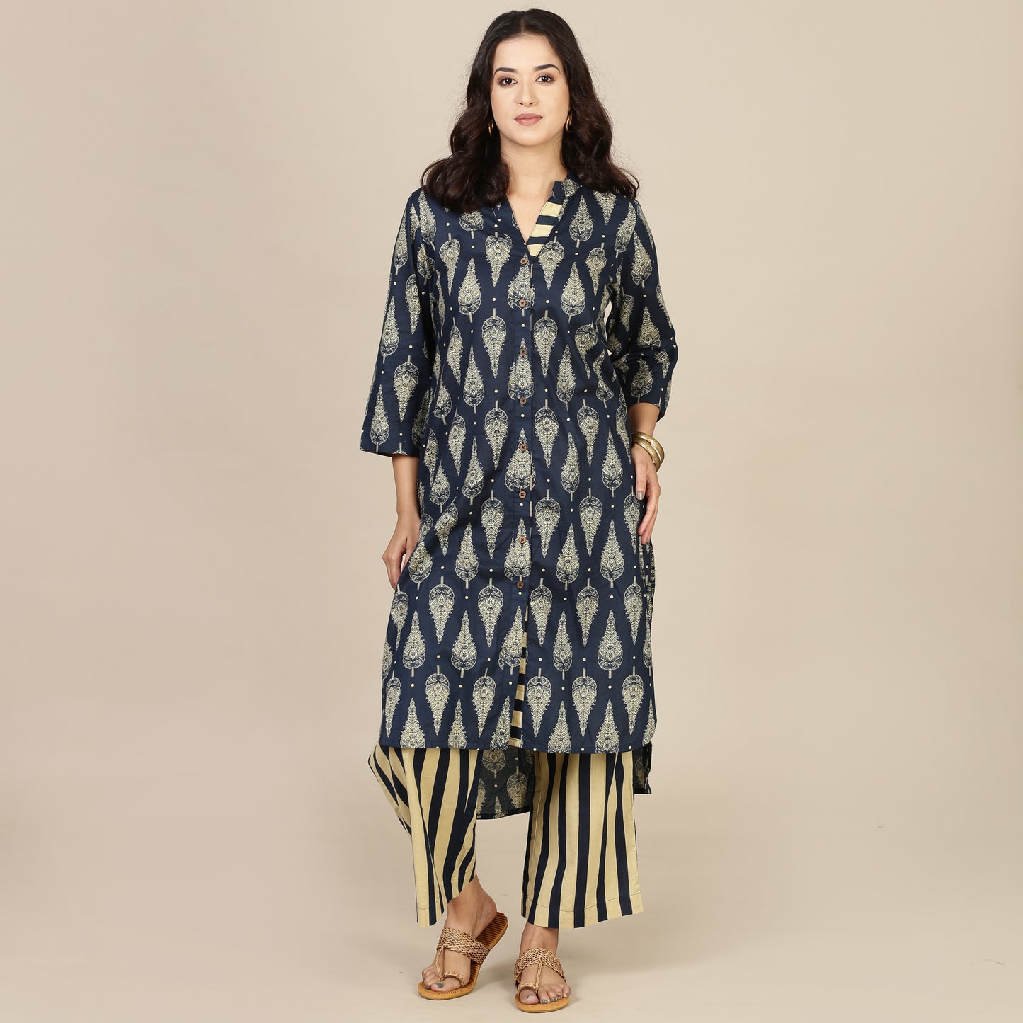 Blue paisley cotton set with striped pants