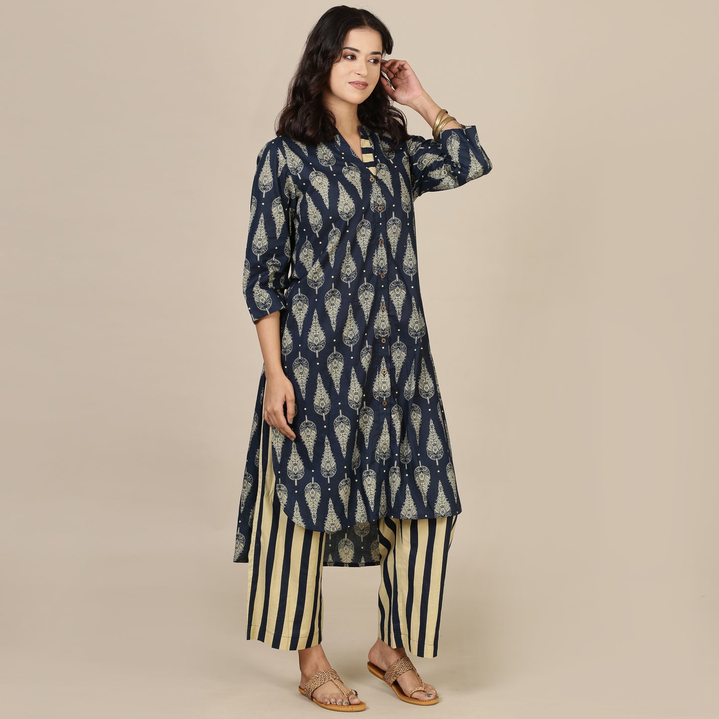 Blue paisley cotton set with striped pants