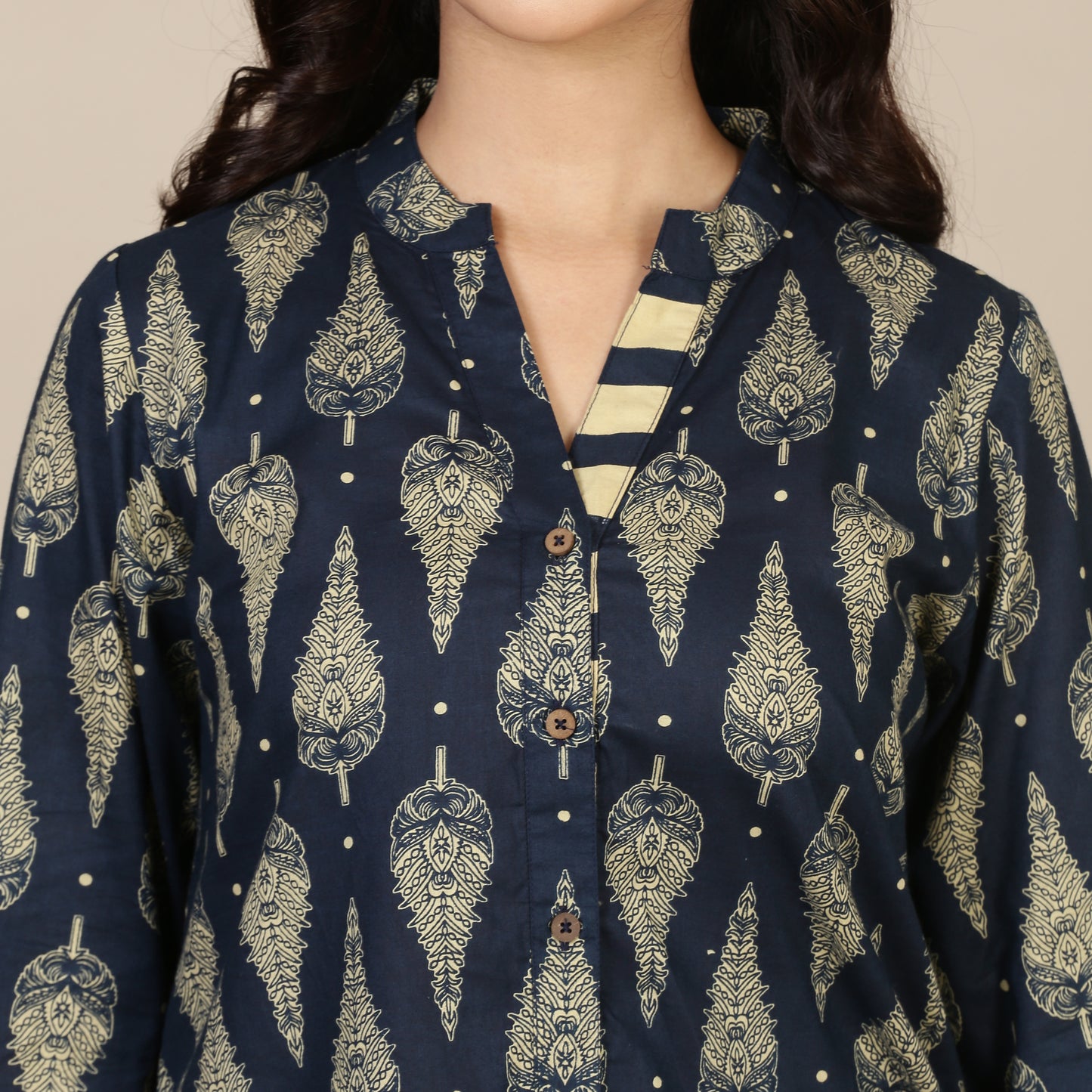 Blue paisley cotton set with striped pants