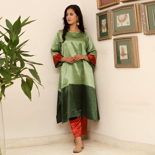 Colour block mashru silk asymmetric kurta set