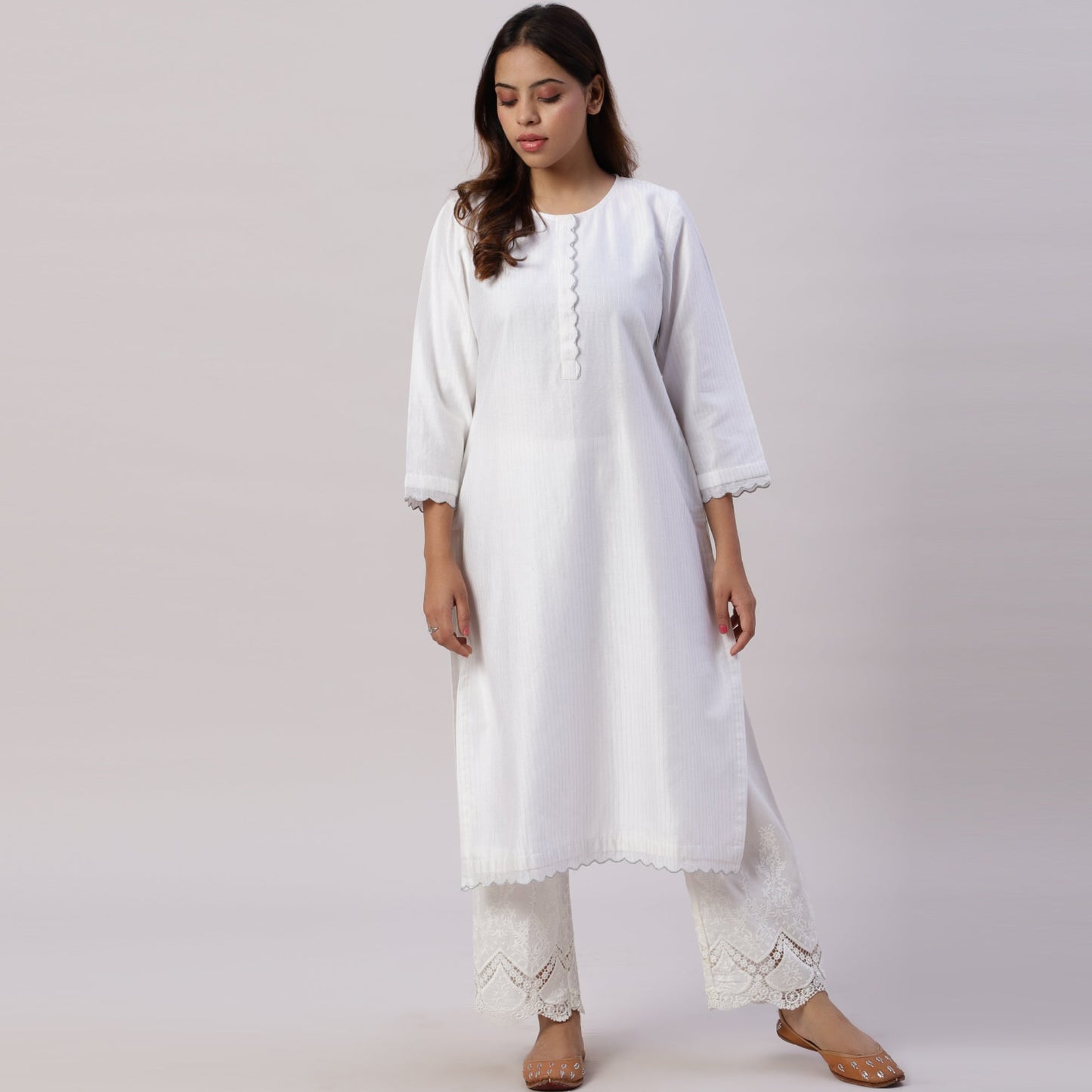 Chanderi kurta with gold zari lines and scallop edges