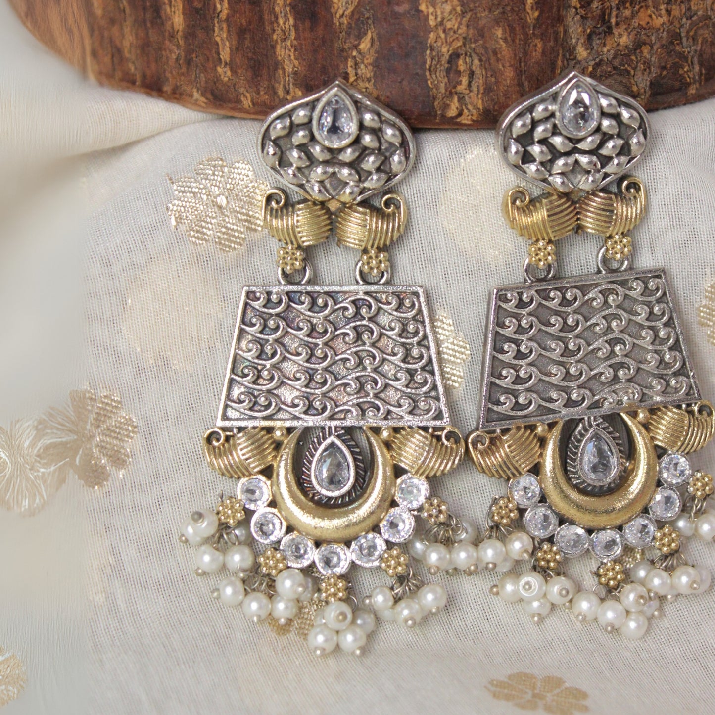 Silva Sutra Layered Pearl Stone Drops