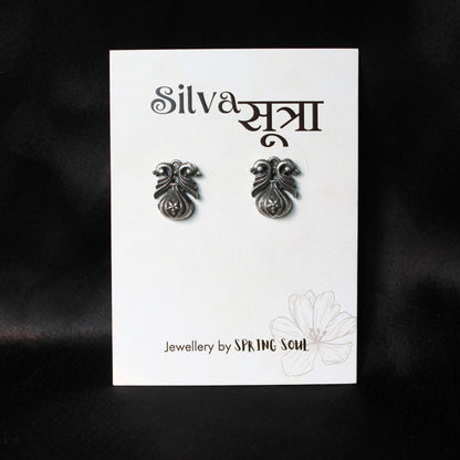Mayur bloom studs