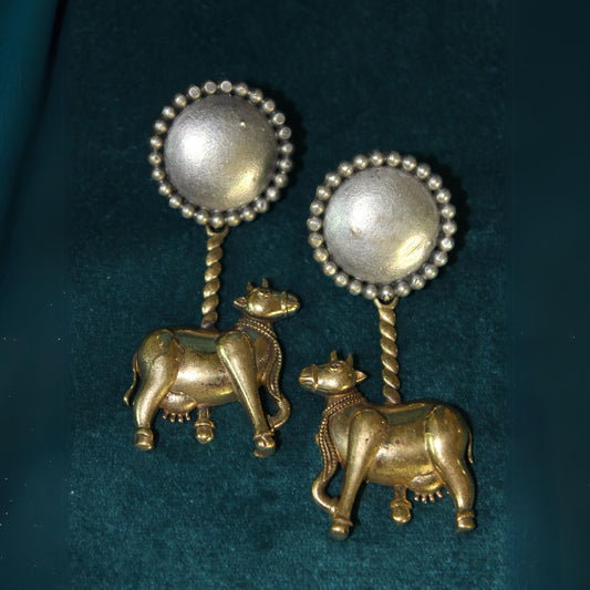 Silva Sutra Dual-Tone Nandi Earrings