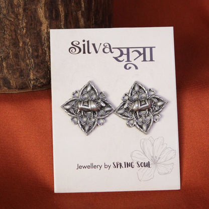 Silva Sutra Ox Studs
