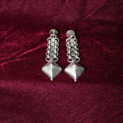 Urban shield chaindrop earrings