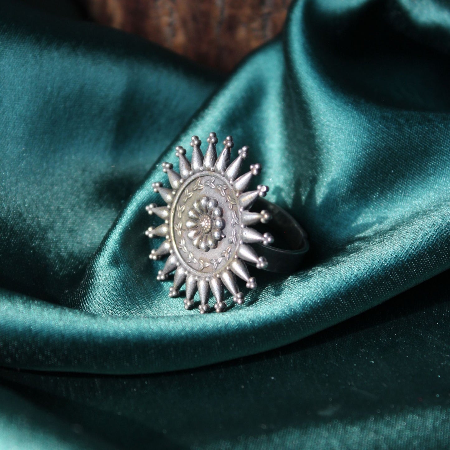 Sun Oxidised Ring