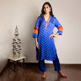 Blue bandhani kurta set with thread work