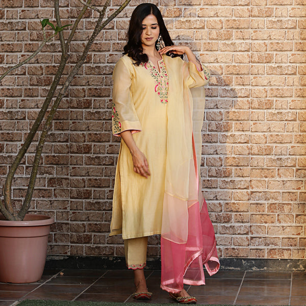 Cream embroidered kurta set with dupatta