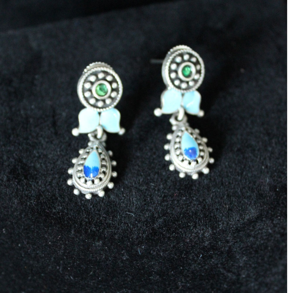 Oxidised Blue Stone Metal Choker Necklace Set