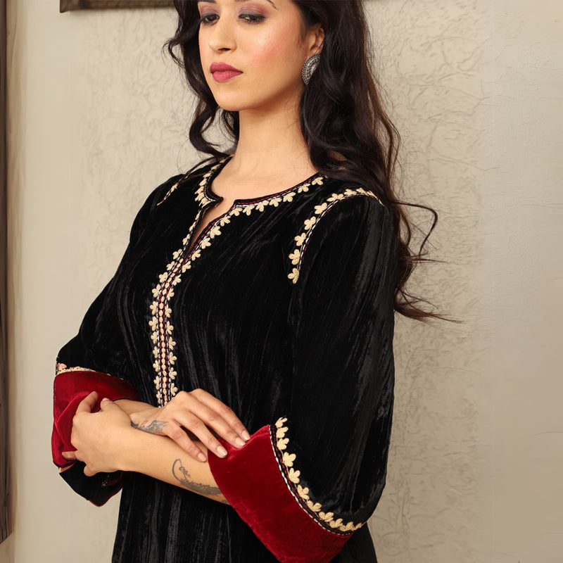 Black Crushed Velvet Embroidered Kurta Set with Mashru Silk Pants