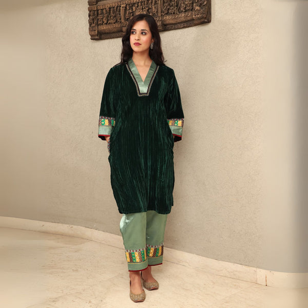 Green Crushed Velvet Embroidered & Brocade Applique Kurta Set with Mashru Silk Pants