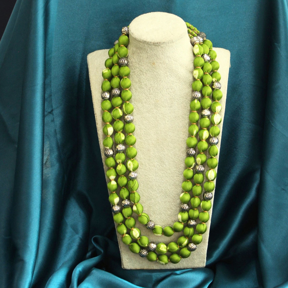 3  layered fabric beaded necklace in bandhani