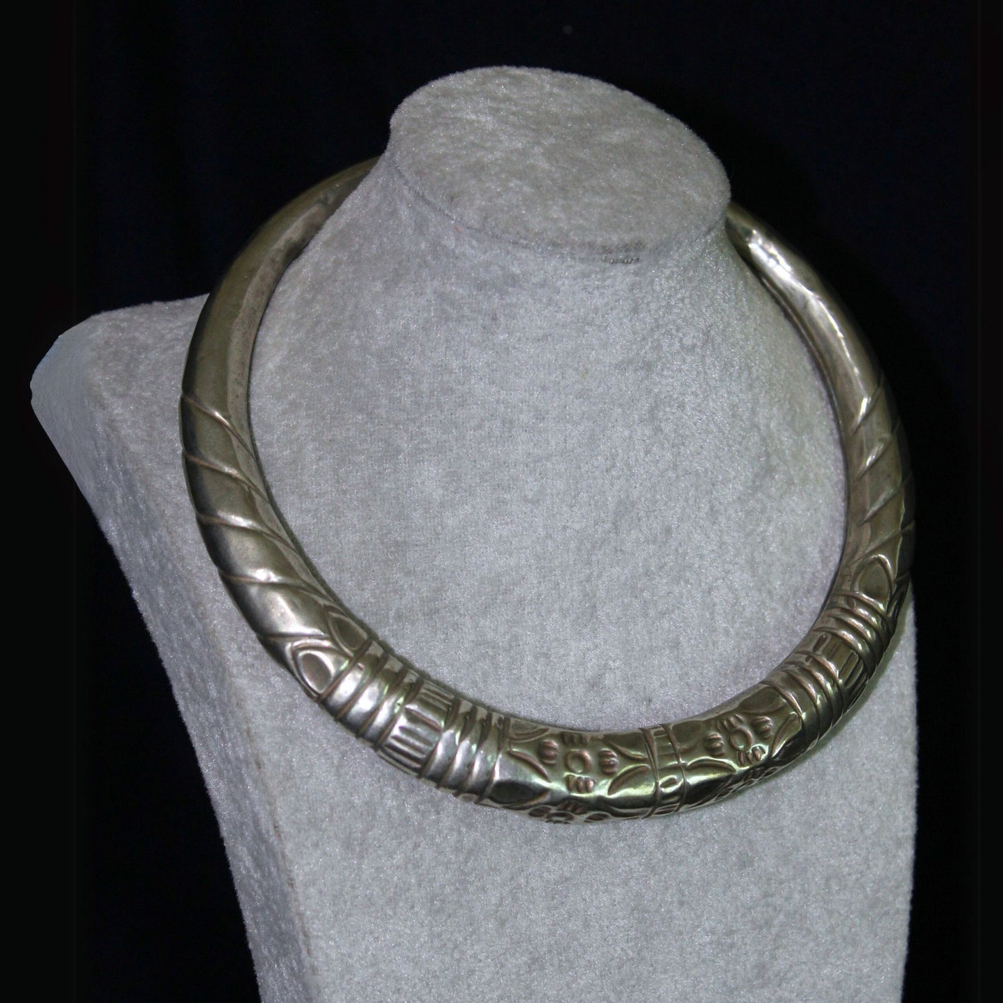 Silva Sutra Tribal necklace
