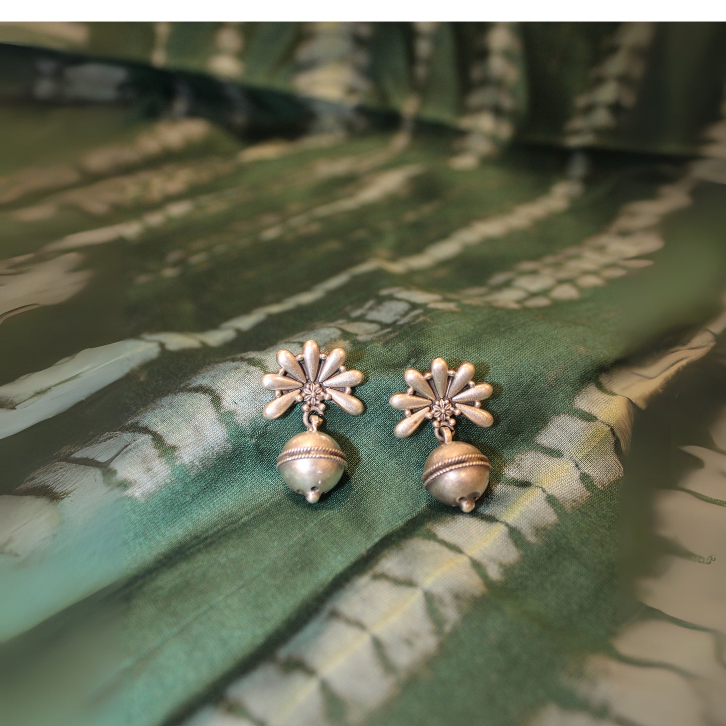 Textured Bloom Bell Drops