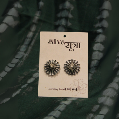 Oxidized Daisy Studs