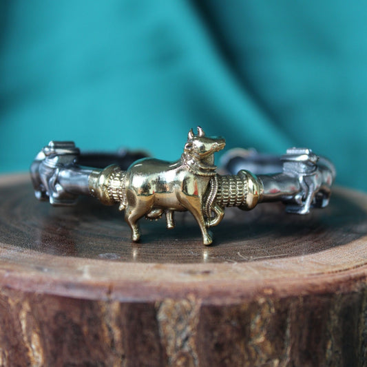 Nandi oxidised silver bangle