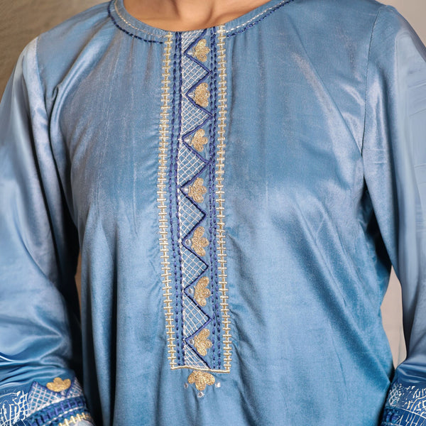 Blue Ombre embroidered micro velvet kurta