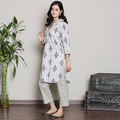 Printed grey V-neck Kurta Set