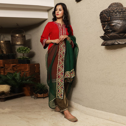 Fuschia Pink Embroidered Velvet Kurta Set with Velvet Harem Pants & Dupatta